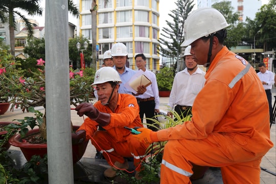 Cẩn trọng với các nguồn điện để không trả giá đắt trong mùa mưa bão