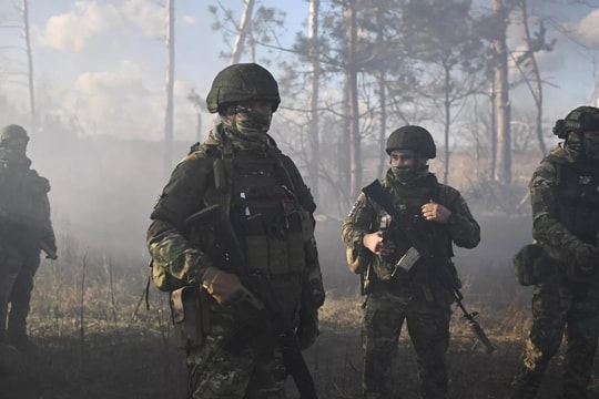 Quân đội Nga đang tiến vào Pokrovsk, Ukraine vẫn cố bám trụ
