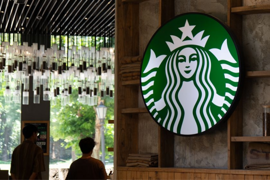 Starbucks "ngã ngựa" tại xứ tỷ dân