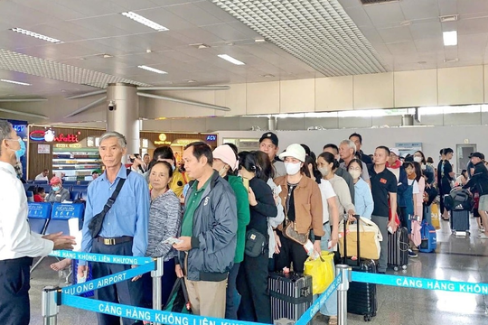 Rà soát quy trình kiểm tra hành lý xách tay của khách đi tàu bay