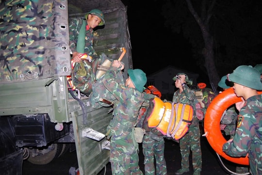 Gia Lai ứng phó với bão số 13: Cấm đường, người dân không ra ngoài từ 18h hôm nay