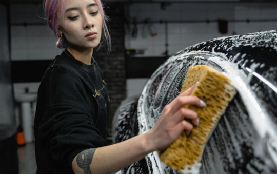 Rửa xe quá nhiều có đang âm thầm làm hại xe của bạn?