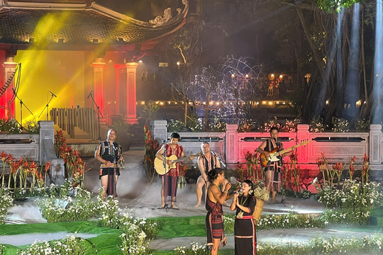 'Sông Hồng gọi, đại ngàn reo': Bản hòa ca di sản giữa lòng Thăng Long