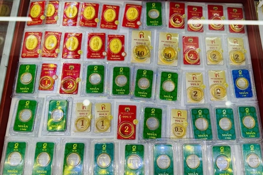 Giá vàng hôm nay 8/11/2025: Giá vàng SJC, giá vàng nhẫn, vàng thế giới