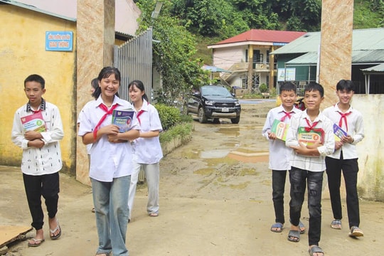 NXBGDVN chủ động nguồn lực, sẵn sàng hỗ trợ các địa phương bị ảnh hưởng sau bão số 13