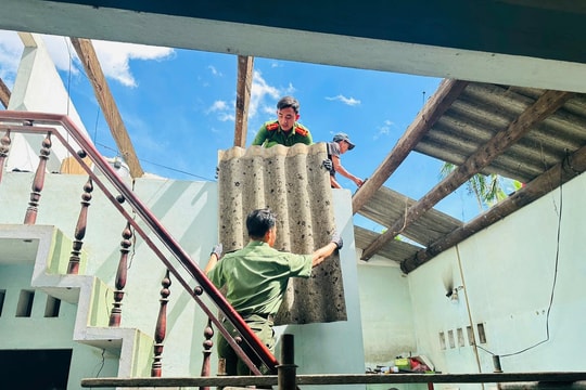 Gia Lai: Hỗ trợ tiền xây dựng, sửa chữa hơn 16.000 căn nhà bị sập và tốc mái do bão Kalmaegi