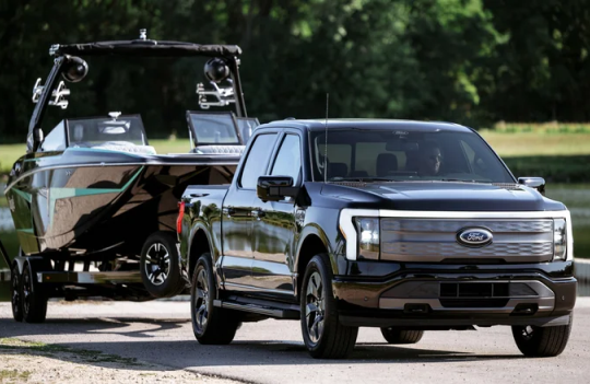 Ford cân nhắc khai tử F-150 Lightning để tập trung xe điện giá rẻ