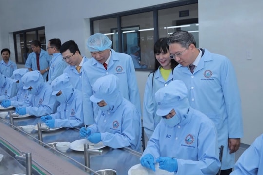 35 năm xây dựng và phát triển Yến sào Khánh Hòa lấy khoa học làm nền tảng cho phát triển vươn tầm