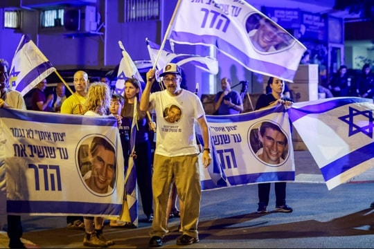 Hamas bất ngờ trao hài cốt con tin Israel thiệt mạng từ 11 năm trước