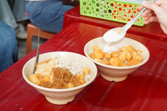 Những thức quà 'sưởi ấm' lòng người khi Hà Nội chớm đông