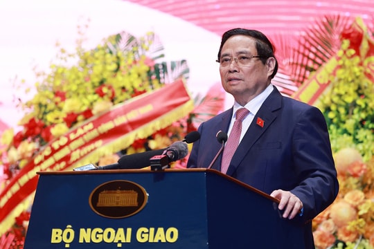 Cán bộ ngoại giao phải là 'người truyền cảm hứng' về một Việt Nam bản lĩnh, nhân văn và hiện đại