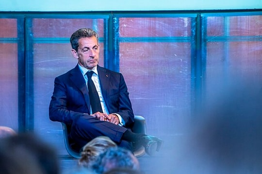 Cựu Tổng thống Pháp Sarkozy được tại ngoại sau 20 ngày ngồi tù