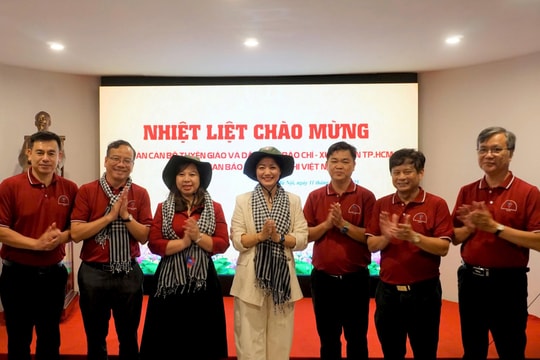 Đoàn công tác Ban Tuyên giáo – Dân vận, Báo chí – Xuất bản TP. Hồ Chí Minh tham quan, làm việc tại Bảo tàng Báo chí Việt Nam