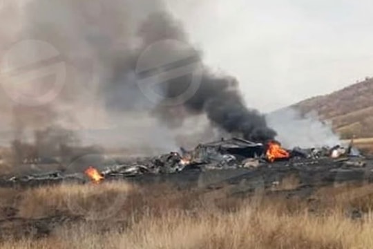 Video vận tải cơ C-130 của Thổ Nhĩ Kỳ vỡ trên không, rơi xuống lãnh thổ Gruzia