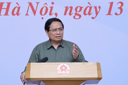 Xây dựng lại 1.900 nhà sập đổ, 67.000 nhà tốc mái cho đồng bào miền Trung, hoàn thành trước Tết