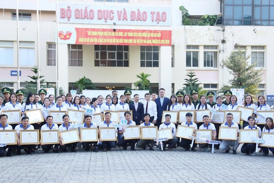 Thầy cô nói lên sự gian khó, ngành giáo dục đáp lại bằng sự thấu hiểu