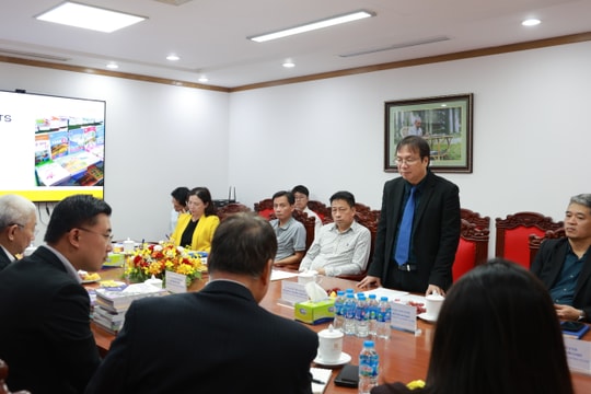 NXB Giáo dục Việt Nam làm việc với Tập đoàn Xuất bản Giáo dục Pelangi (Malaysia)