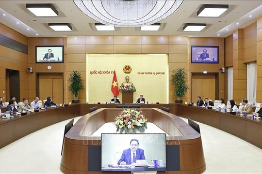 Chủ tịch Quốc hội yêu cầu Diễn đàn xây dựng pháp luật phải đi vào thực chất, tránh hình thức