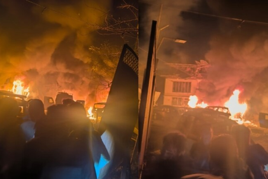 Thêm một vụ nổ lớn ở đồn cảnh sát Ấn Độ, hàng chục người thương vong