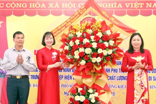 Ninh Bình: Rộn ràng Ngày hội Đại đoàn kết toàn dân tộc tại phường Lý Thường Kiệt