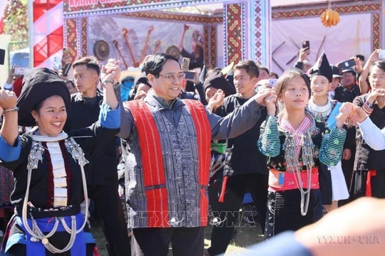 Ngày hội Đại đoàn kết toàn dân tộc: Gắn kết tình làng nghĩa xóm...