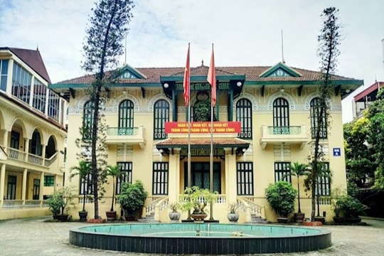 Kỷ niệm 95 năm thành lập, Mặt trận Tổ quốc Việt Nam không tổ chức chúc mừng, không nhận hoa