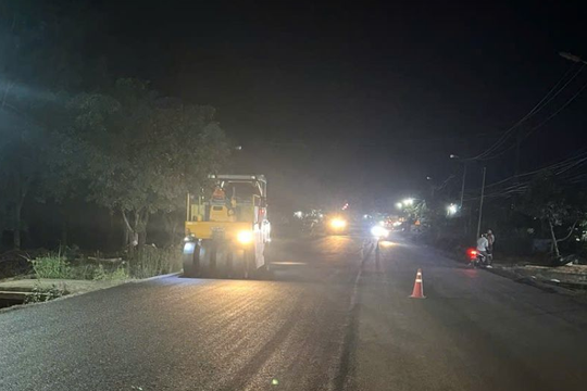 Khắc phục hư hỏng do mưa bão trên Quốc lộ 14 qua Đồng Nai