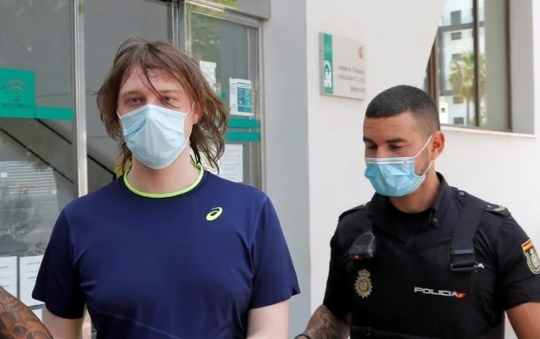 Tin tặc Anh hack tài khoản cựu Tổng thống Obama, bị buộc hoàn trả 5,4 triệu USD bằng Bitcoin