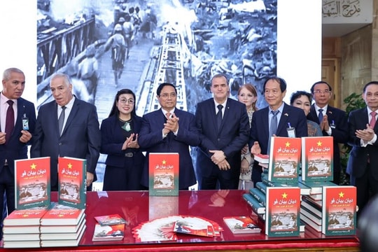 Ra mắt cuốn sách 'Điện Biên Phủ' của Đại tướng Võ Nguyên Giáp bằng tiếng Arab