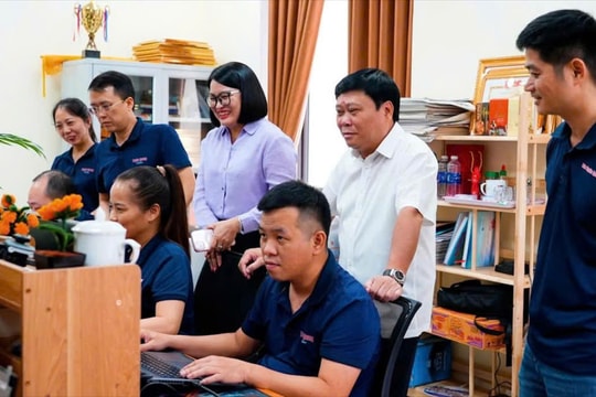 Phá vỡ tư duy 'ốc đảo': Khi sự phối hợp quyết định sức mạnh của toà soạn