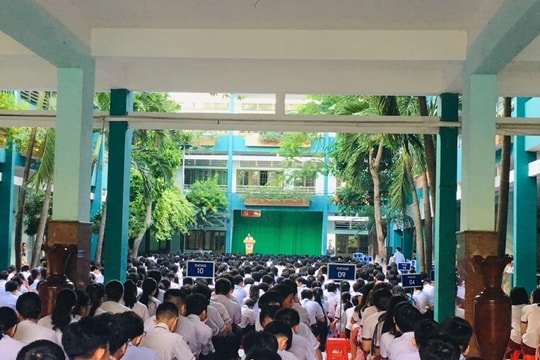 Dự báo thời tiết ngày 20/11: TP HCM trời mát 23 độ, có mưa rào vài nơi