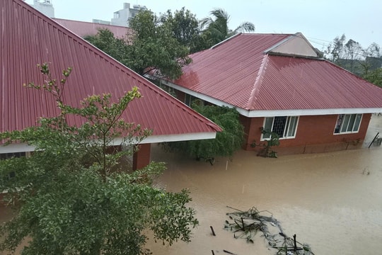 Gia Lai: Lũ về bất ngờ, Làng trẻ em SOS Quy Nhơn bị cô lập