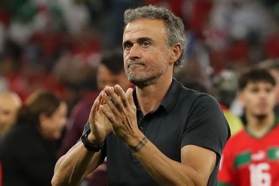 Huấn luyện viên đội tuyển Tây Ban Nha Luis Enrique từ chức