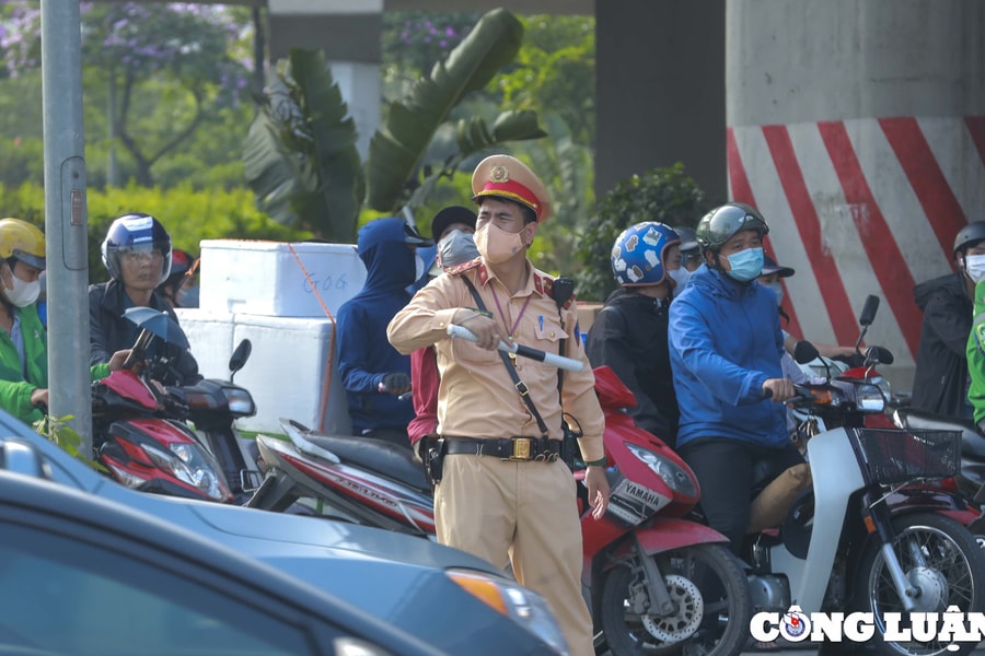 Trong 10 năm qua, xảy ra gần 400 vụ chống đối lực lượng cảnh sát giao thông