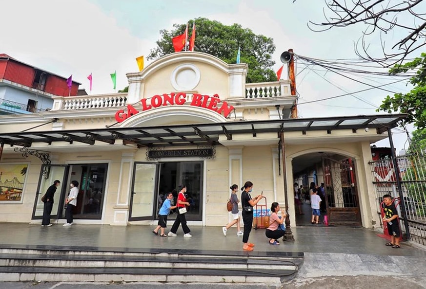 Thêm tàu khách phục vụ người dân đi lại nghỉ lễ 30/4 - 1/5