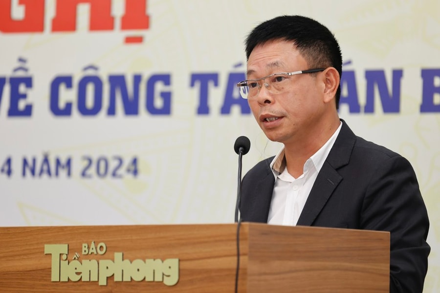 Nhà báo Phùng Công Sưởng được phân công làm Phó Tổng Biên tập phụ trách báo Tiền Phong