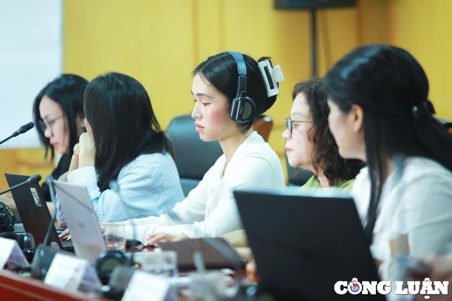 35 phóng viên, biên tập viên tham gia khoá bồi dưỡng “Kỹ năng đưa tin về nhóm dễ bị tổn thương”