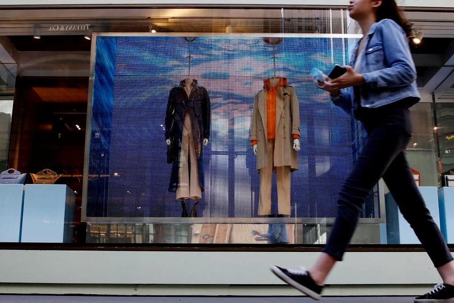 Nhà giàu Mỹ cũng bắt đầu “thắt lưng buộc bụng”