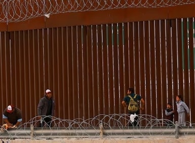 Tổng thống Joe Biden bất ngờ ban hành lệnh cấm tị nạn ở biên giới Mỹ-Mexico