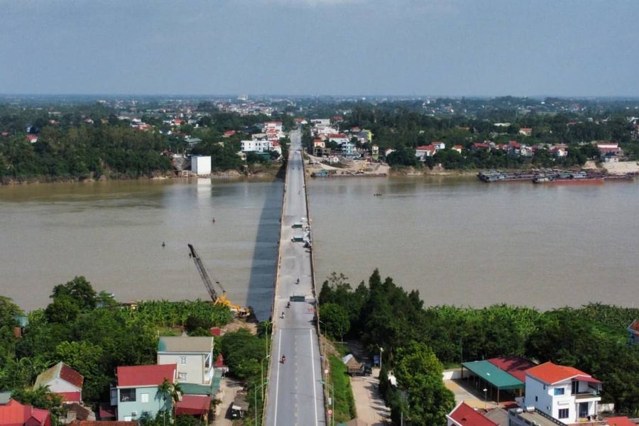 Phú Thọ: Các phương tiện được lưu thông bình thường qua cầu Trung Hà