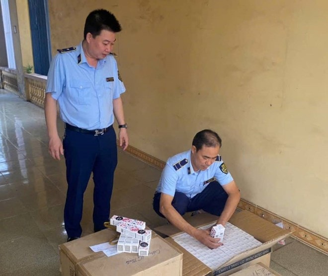 Tạm giữ 1.200 sản phẩm mỹ phẩm không rõ nguồn gốc, xuất xứ tại Nam Định