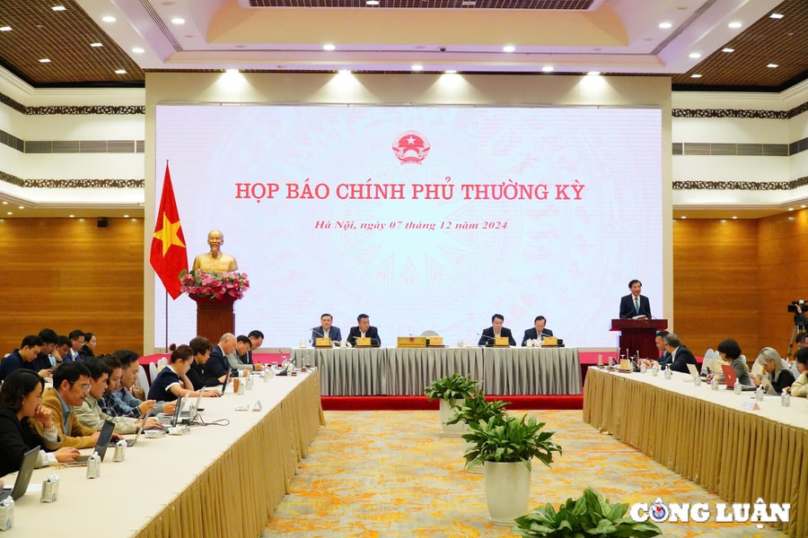 Kinh tế-xã hội 11 tháng năm 2024 đạt nhiều kết quả quan trọng, tốt hơn cùng kỳ trên hầu hết các lĩnh vực