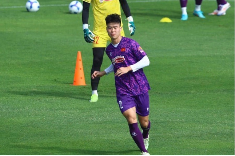 Duy Mạnh đeo băng đội trưởng tuyển Việt Nam ở AFF Cup 2024