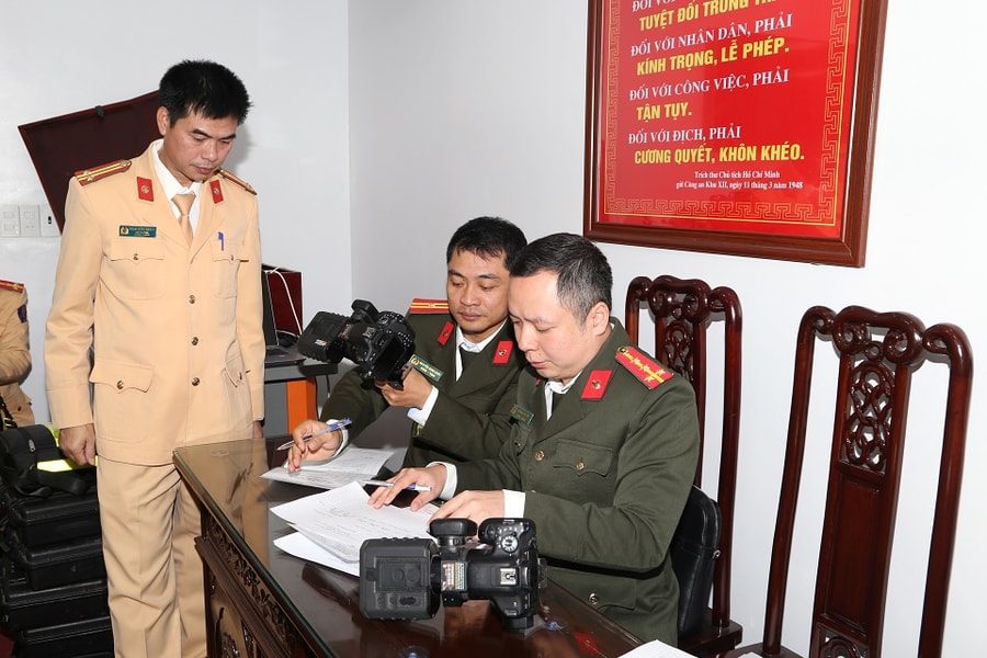 Bộ Công an kiểm tra các máy đo nồng độ cồn tại Hà Nam