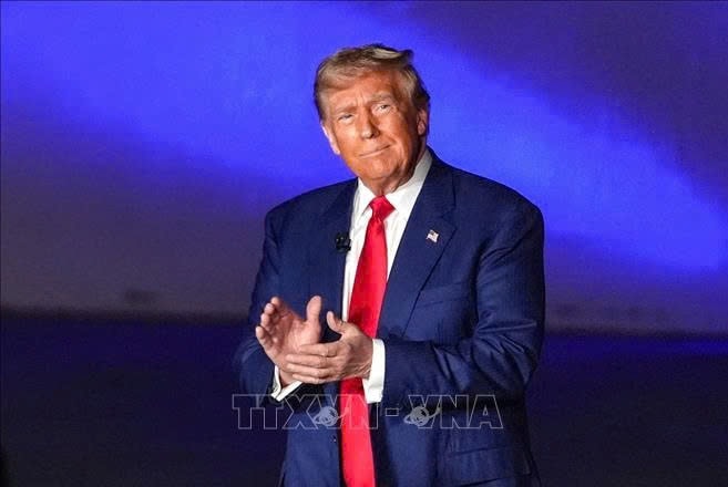 Ông Donald Trump ngày càng được hâm mộ trong cộng đồng nam giới châu Á