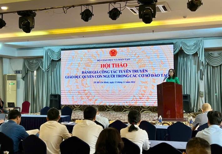 Đưa nội dung quyền con người vào trong trường học