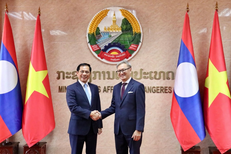 Kim ngạch thương mại song phương Việt Nam - Lào đạt trên 1,7 tỷ USD trong 10 tháng đầu năm 2024