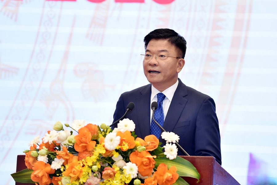 Đổi mới tư duy xây dựng pháp luật, dứt khoát từ bỏ tư duy 'không quản được thì cấm'