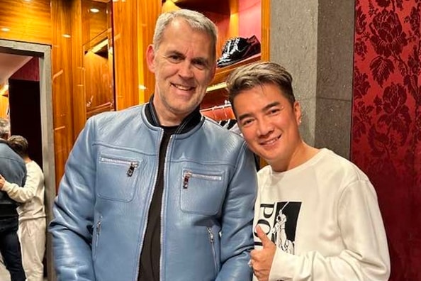 Tỉ phú Gerard Williams 'tố ngược' Đàm Vĩnh Hưng, tàn phế vẫn đi diễn 27 show