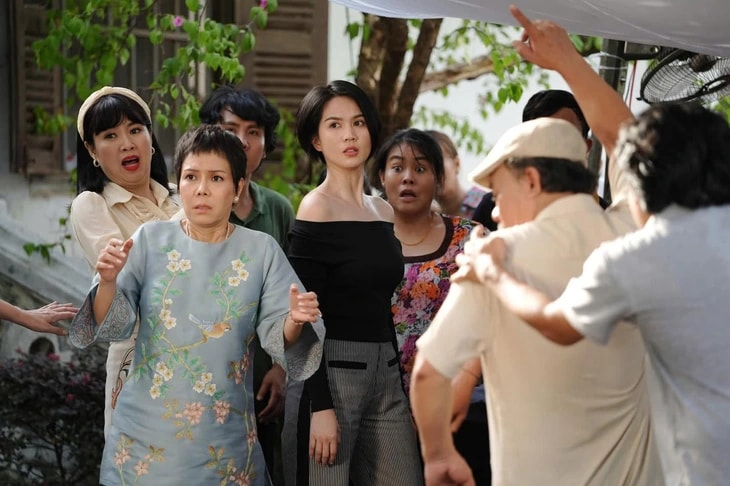 'Chị dâu' thu 70 tỷ đồng nhưng bất ngờ để mất ngôi vương